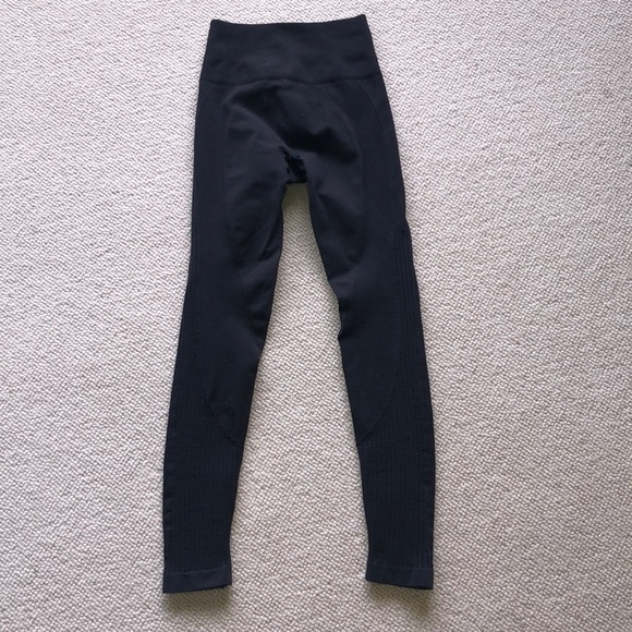 lululemon athletica Pants - Lululemon black leggings size 2